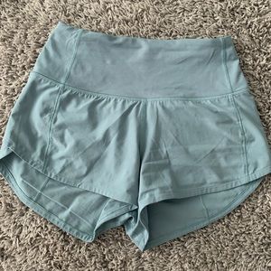 lululemon high rise 2.5” speed up shorts size 0
